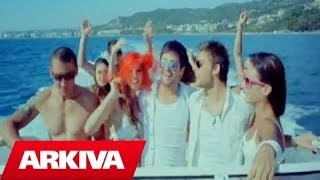 Sinan Hoxha ft Seldi Qalliu  Bjondina Official Video HD [upl. by Relyhcs779]