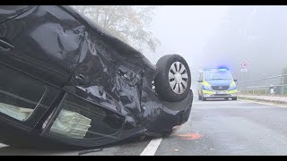 Unfall Emmerich mit Verletzten  Sichtbehinderung durch Schild und Nebel [upl. by Yelsna]