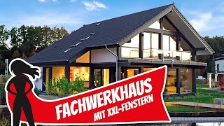 Modernes Fachwerkhaus mit riesigen XXLFenstern von Meisterstück Haus  Haustour  Hausbau Helden [upl. by Eecats]