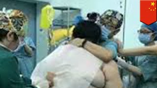 Pregnant Chinese woman shocks doctors with 2inchthick body fat  TomoNews [upl. by Reg]