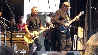 Foghat  Slow Ride Live at Ribfest 2014 [upl. by Olracnaig]