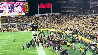 “Renegade” at the Steelers game vs Giants on MNF  Oct 28 2024 [upl. by Lerner]