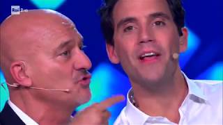 Claudio Bisio il gioco dei mimi dei film con Mika  Stasera CasaMika 21112017 [upl. by Corsiglia500]