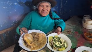 Carapulcra con carne de Chancho y Ensalada de Atún [upl. by Eldnik]