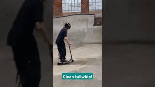 Clean tailwhip scooter trick tailwhip [upl. by Suoivatnom569]