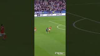 The Worlds fastest footballer vs the worlds best Defenderkylianmbappevandjik [upl. by Nywrad425]