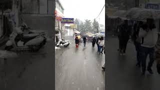 mussoorie snowfall touristplace  Pahadon mei jaanay ki baat kuch alag he hoti hai love [upl. by Lali]