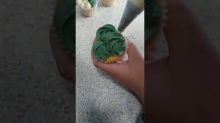 Cupcake Piping Technique Tutorial Buttercream Decorating techniques and Ideas Flowers Roseviral [upl. by Dde]