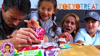 JAPANISCHE SÜßIGKEITEN BOX TOKYO TREAT  Trying Japanese Candy taste  CuteBabyMiley [upl. by Ecirehs]