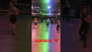 aerobox en sportclub isabyfit fitness [upl. by Devaney]