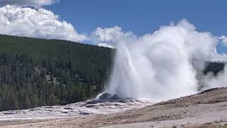 No audio Old Faithful Geyser Explosion  Yellowstone National Park Wyoming [upl. by Haidabo]