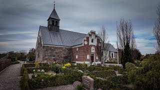 Fausing Kirke Romansk Kirke Middelalderkirke Danmarks Kirker [upl. by Sahc]