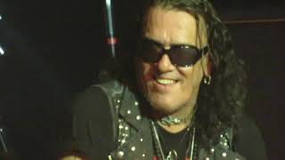 STEPHEN PEARCY FED UP ON STAGE RATT CONCERT [upl. by Alyag]