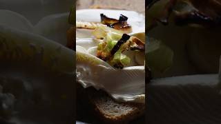 Kanapka z mascarpone i karmelizowanym porem 😋🌱 food recipe sandwich delicious deliciousfood [upl. by Iey]