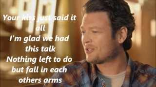 Blake Shelton Honey Bee with Lyrics [upl. by Enyaz]