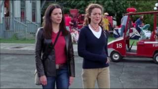 Gilmore Girls Luke and Lorelai S1 E21 Love Daisies and Troubadours [upl. by Torrence]