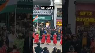 Dekhiy aap sab bhi uk k log Diwali ki Khushi kaise mnate h [upl. by Nosdivad]