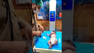 new born baby in gasping shortsviral baby born nicu gasping [upl. by Filahk]