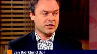 Jan Björklund FP och Lennart Daléus debatterar stängningen av Barsebäck i oktober 2004 [upl. by Dyolf]