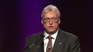 Allocution du ministre Gaétan Barrette  Symposium des leaders de la santé 2016 [upl. by Anneliese]