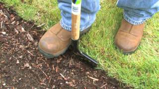 How to use a manual lawn edger [upl. by Carlstrom]