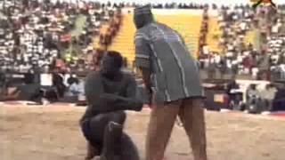 Yékini Vs Balla Gaye 2 Présentation et Hymne nationale avant Le Combat [upl. by Dukie]