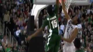 Durrell Summers dunks over Robinson [upl. by Harman]