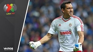 Así se ganó la titularidad el portero de Chivas [upl. by Annayrb]