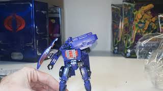 Transformers Legacy Evolution Shadow Striker  Review [upl. by Centeno]