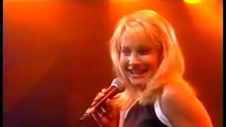 Malandra Burrows  Summernight Love [upl. by Engelhart]