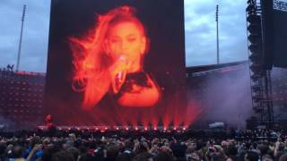 Beyoncé  Irreplaceable live from Zurich Switzerland [upl. by Nahtannoj815]