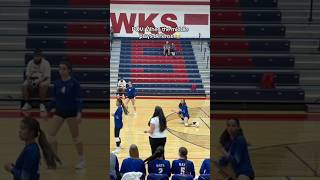 When you let a middle play back row… 🤣🤣 volleyball volleyball world volleyballplayer fail d1 [upl. by Ymmac]