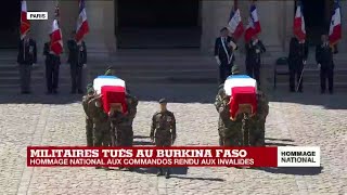 Hommage national aux deux commandos  larrivée des cercueils dans la cour des Invalides [upl. by Ehcnalb876]