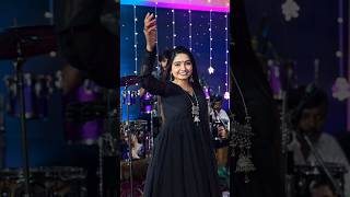 Hina suthar  gujju singer  trending hinasuthar viralreels [upl. by Juno]