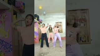 Ban geya step🥰💙🌼 explore dance danceshorts love dancewear song views viralvideo [upl. by Oelgnaed197]