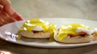 cooking chef Hollandaise Tip Hollandaise Sauce Martha Stewarts 2016 [upl. by Wolf]