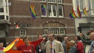 Regenboogvlaggen sieren Maastricht op Roze Zaterdag [upl. by Launame143]