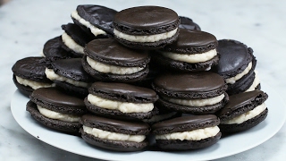 Cookies And Cream Macarons [upl. by Gratianna]