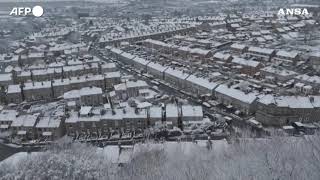 Regno Unito ondata di gelo e neve nel West Yorkshire [upl. by Ahsitil]