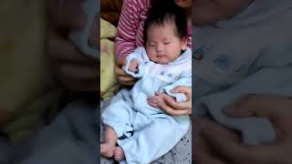 バスに乗って揺られてるGOGOママバージョン vlog ブログ 赤ちゃんのいる生活 赤ちゃん baby ショート動画 手遊び歌 手遊び遊び触れ合い遊びバスにのって [upl. by Notsud]