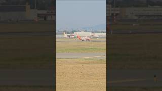 EasyJet takeoff 🧡 Seen from a plane ✈️ easyjet airbus a320 planespotting aviation viralvideo [upl. by Hoy776]