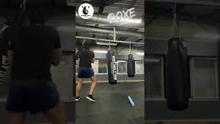 Boxe training on Everlast Heavy Bag [upl. by Nodnelg]