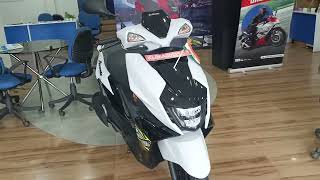 New 2024 Suzuki Avenis 125 Walkaround Review  Looks More Sporty [upl. by Witcher751]