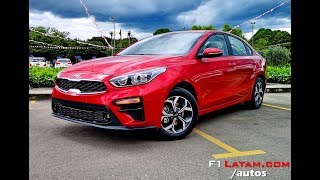 Nuevo Kia Cerato Vivro 2019 en Colombia  Lanzamiento Oficial [upl. by Amabil]