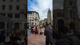 Entrada del dia de asturias con sus bailes tipicos chigre [upl. by Lacym705]