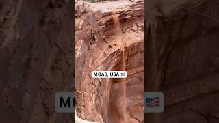 Escalofriante salto de Puenting en Moab USA 🇺🇸 shorts USA puenting [upl. by Artaed671]