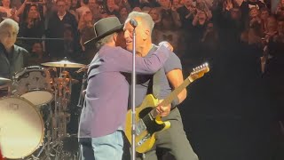 George Strait Introduces Bruce Springsteen and The E Street Band  “No Surrender”  Austin Texas [upl. by Stanhope]