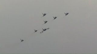 Patrouille Suisse mit Hawker Hunter HBRVU  J4086 [upl. by Driskill]