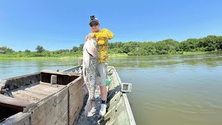 Massive BIGHEAD Bowfishing with bonus SKIPJACK fishing [upl. by Greabe189]