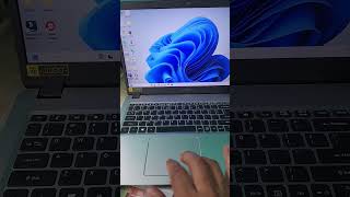 use of three fingers on laptop touchpad laptop touchpad [upl. by Atis284]